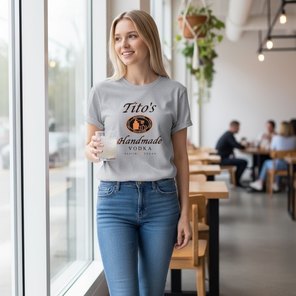 🆕 Tito’s Vodka Letter Print Crew Neck T-shirt - Grey - LAST ONE! - Picture 5 of 8